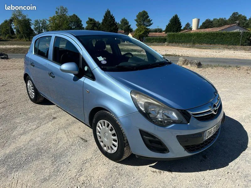 Opel Corsa 2014 photo 2