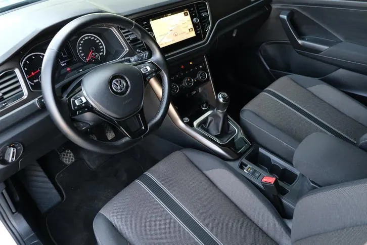 Volkswagen T-Roc 2019 photo 3