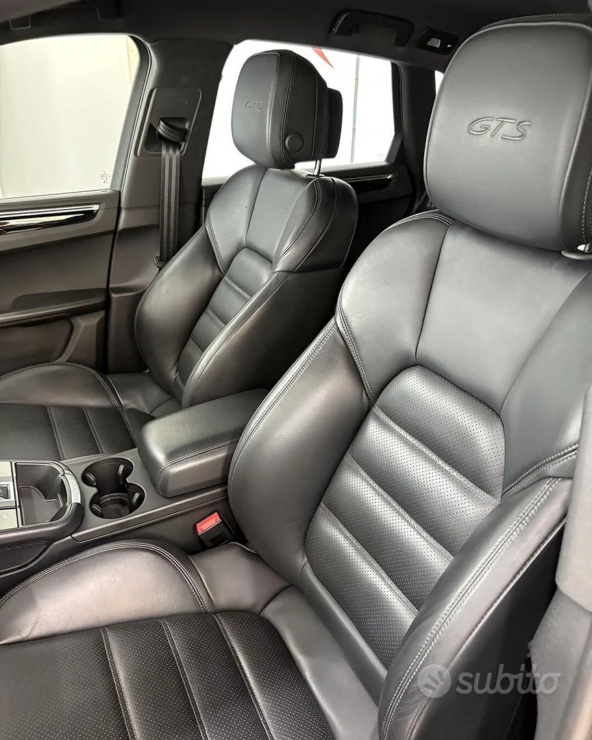 Porsche Macan 2023 photo 5