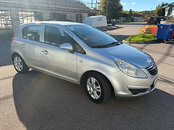 Opel Corsa 2011 photo 3