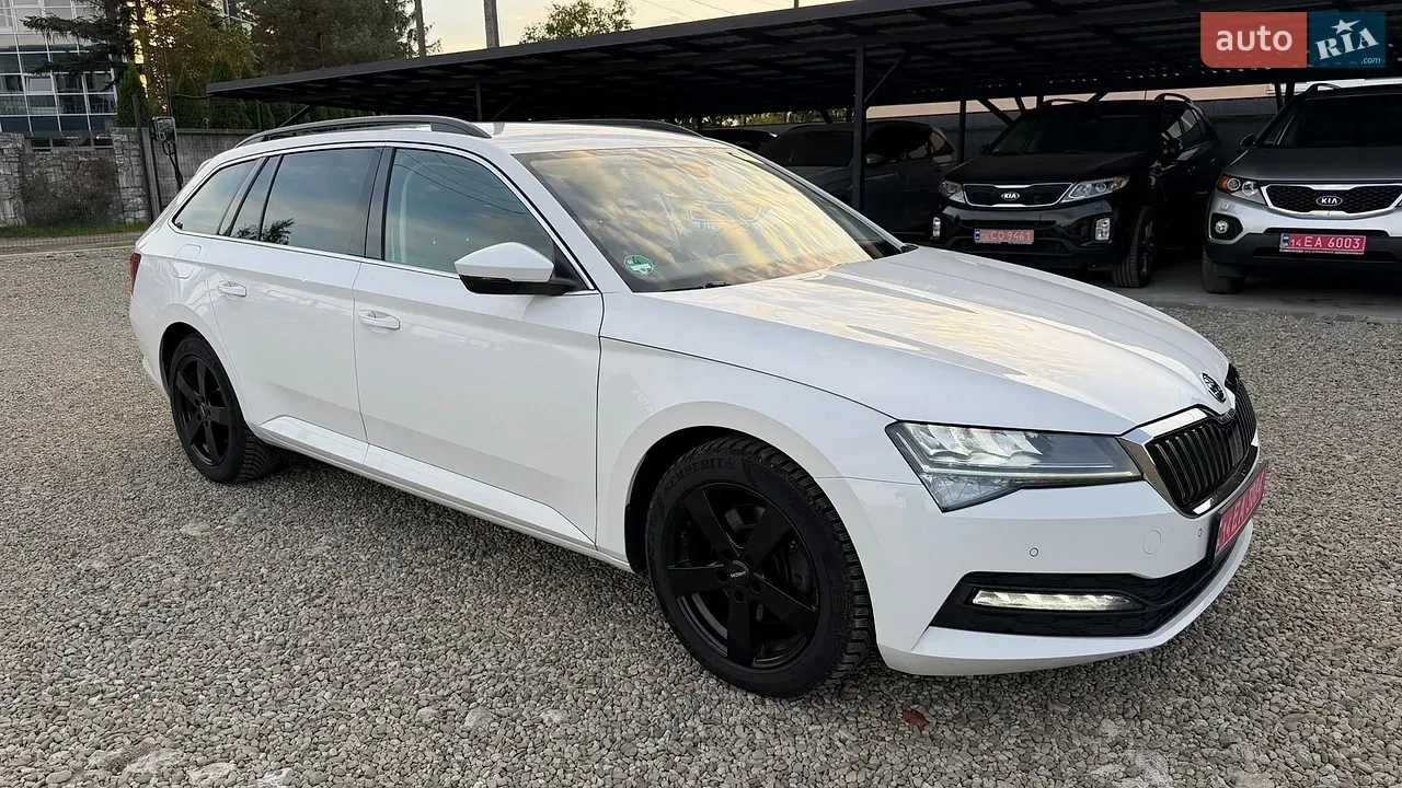 Skoda Superb 2020 photo 4