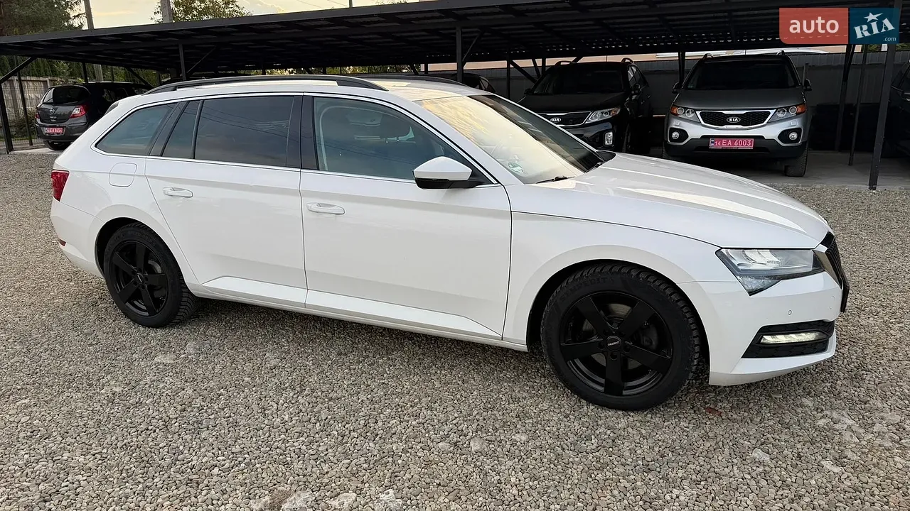 Skoda Superb 2020 photo 5