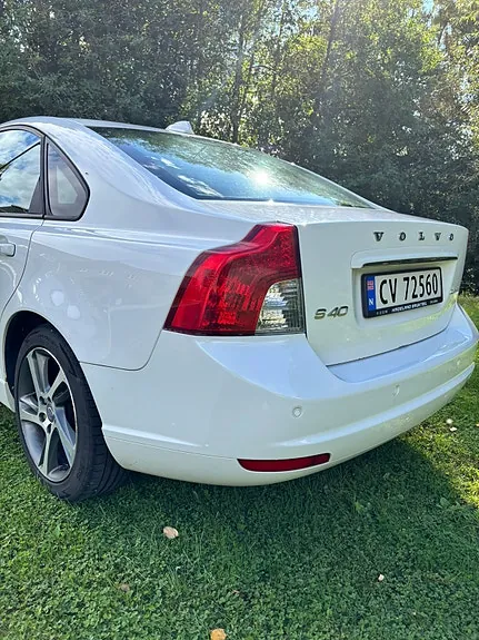 Volvo S40 2012 photo 4