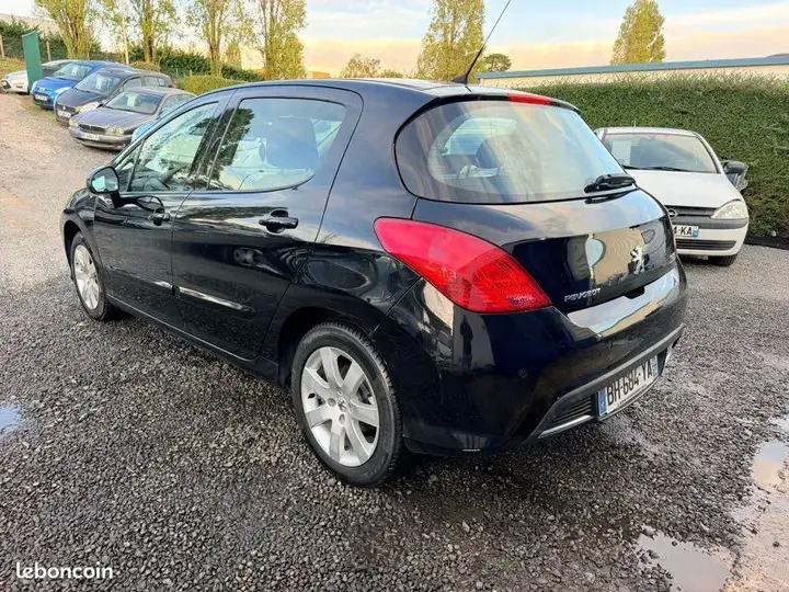 Peugeot 308 2008 photo 4