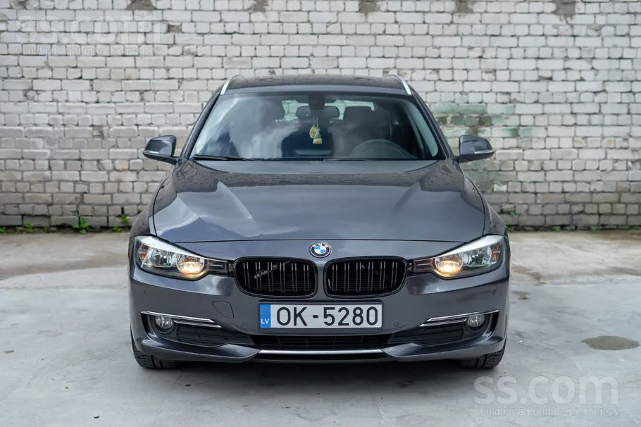 BMW 318 2015 photo 2