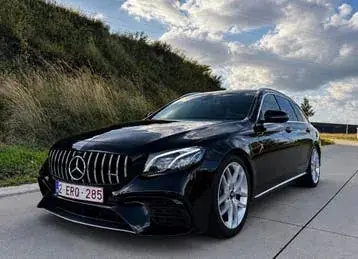 Mercedes-Benz E220D