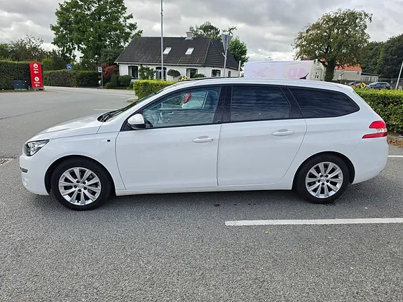 Peugeot 308 2016 photo 2