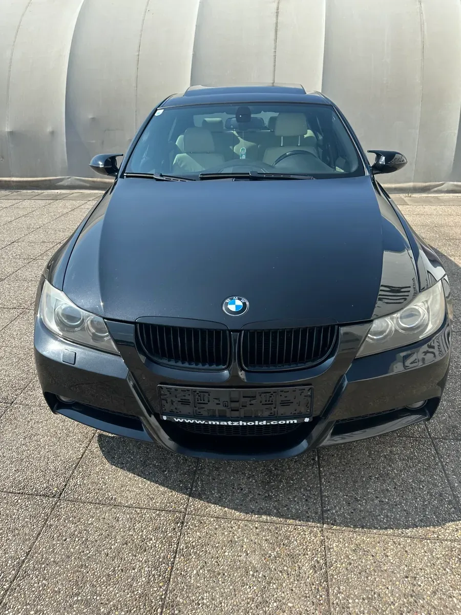 BMW 3 Series 2008 photo 2