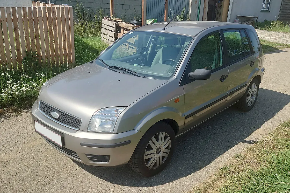 Ford Fusion 2003 photo 3