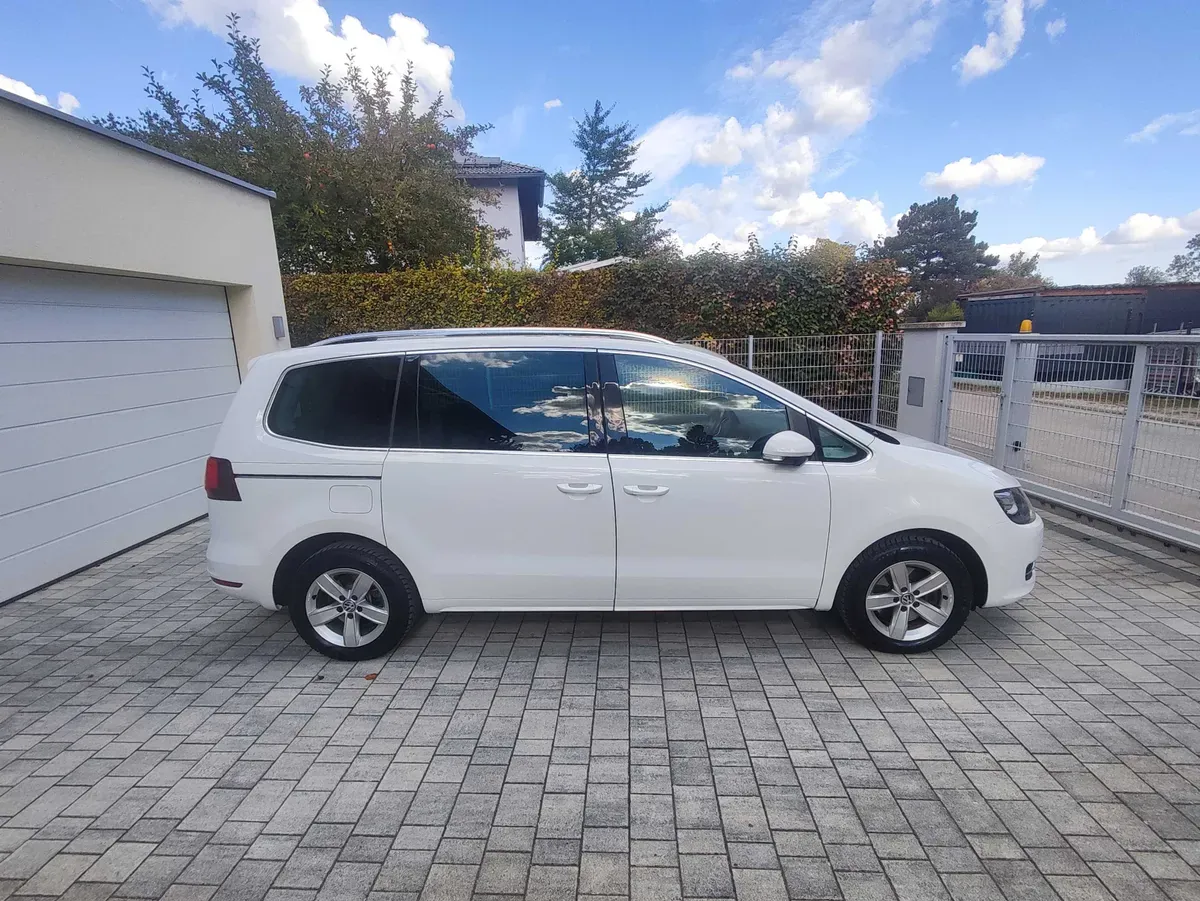 Volkswagen Sharan 2016 photo 2