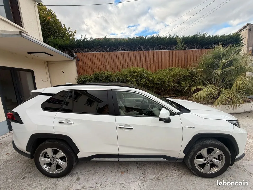 Toyota Rav4 2019 photo 4
