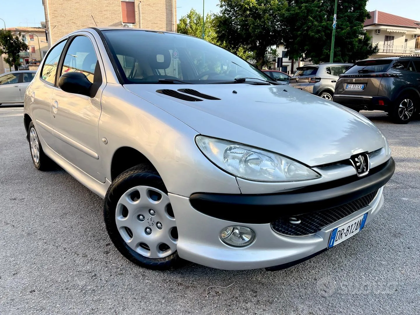 Peugeot 206 2008 photo 2
