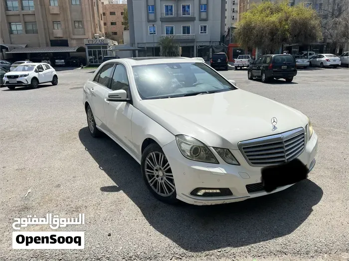 Mercedes-Benz E-Class 2010 photo 2