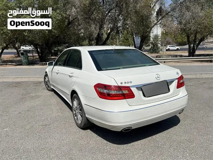 Mercedes-Benz E-Class 2010 photo 4