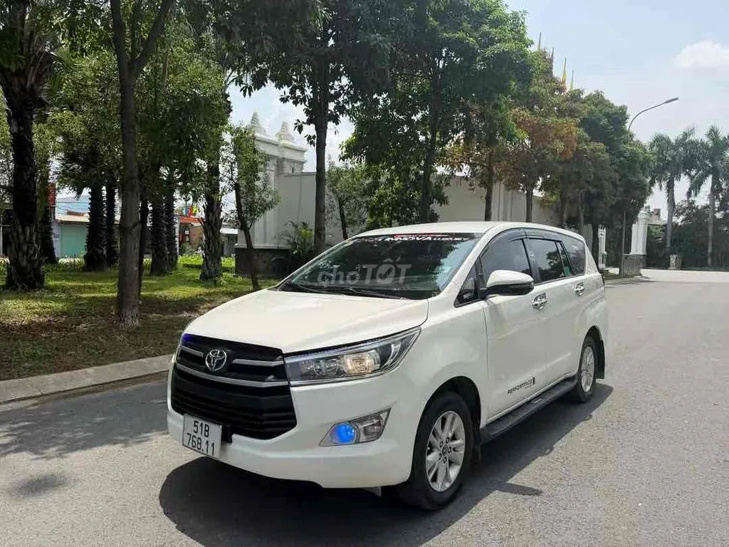 Toyota Innova 2019 photo 2