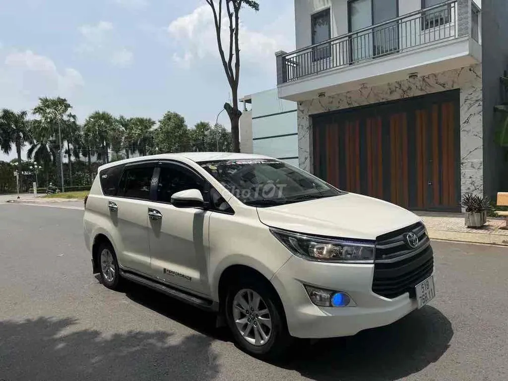 Toyota Innova 2019 photo 3