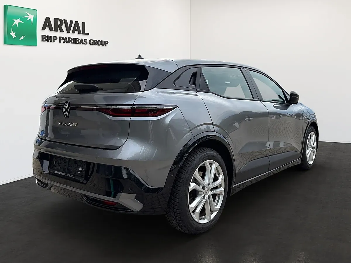 Renault Megane 2023 photo 3