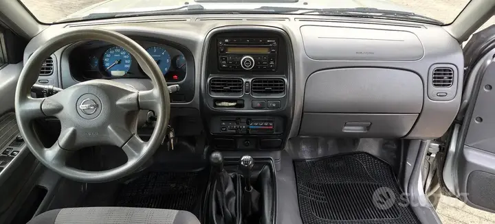 Nissan Navara 2009 photo 5