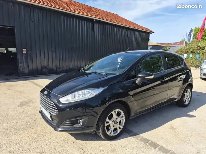 Ford Fiesta 2017 photo 2