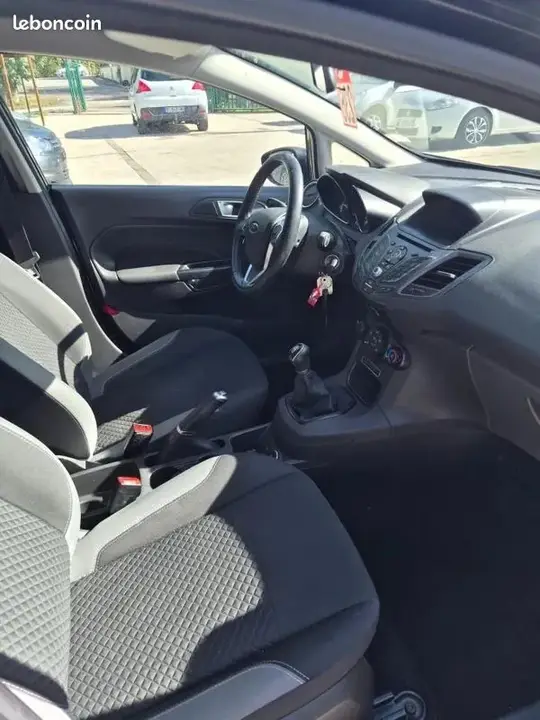 Ford Fiesta 2017 photo 5
