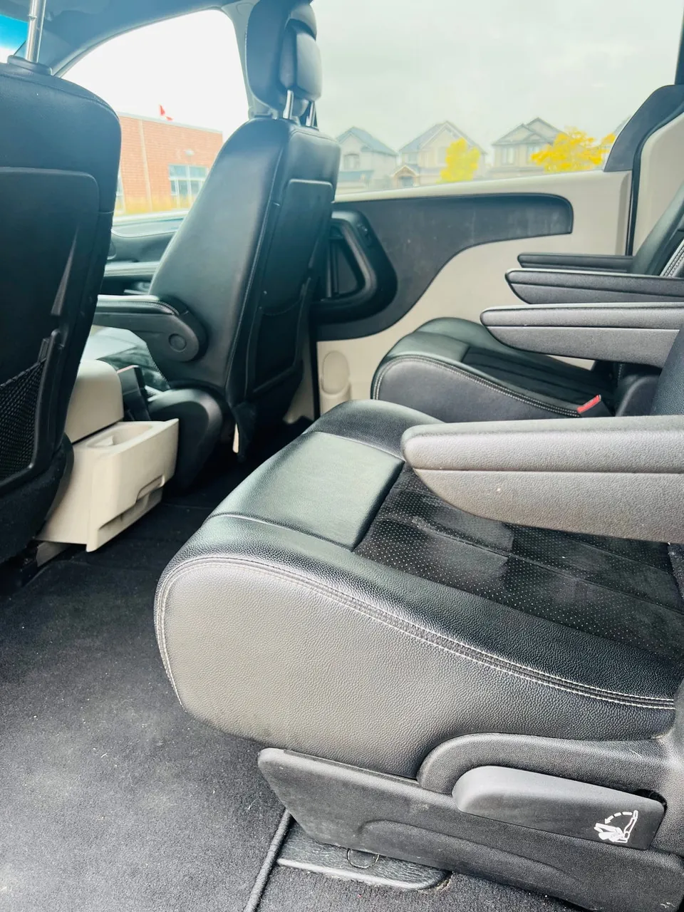 Dodge Caravan 2015 photo 5