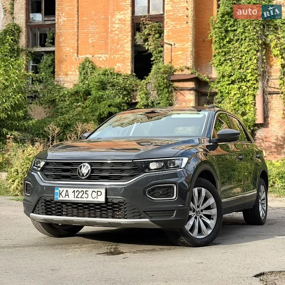 Volkswagen T-Roc 2021 photo 2
