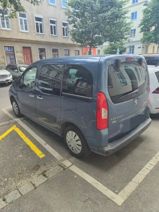 Peugeot Partner 2011 photo 3