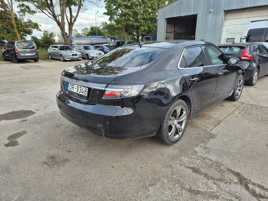 Saab 9-5 2011 photo 4