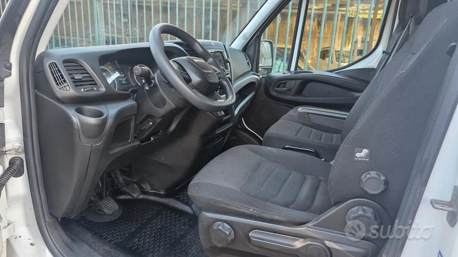 Iveco Daily 2022 photo 5