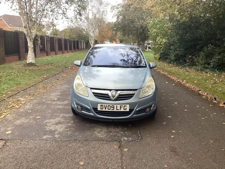 Vauxhall Corsa 2009 photo 4