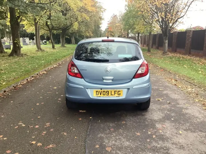 Vauxhall Corsa 2009 photo 5