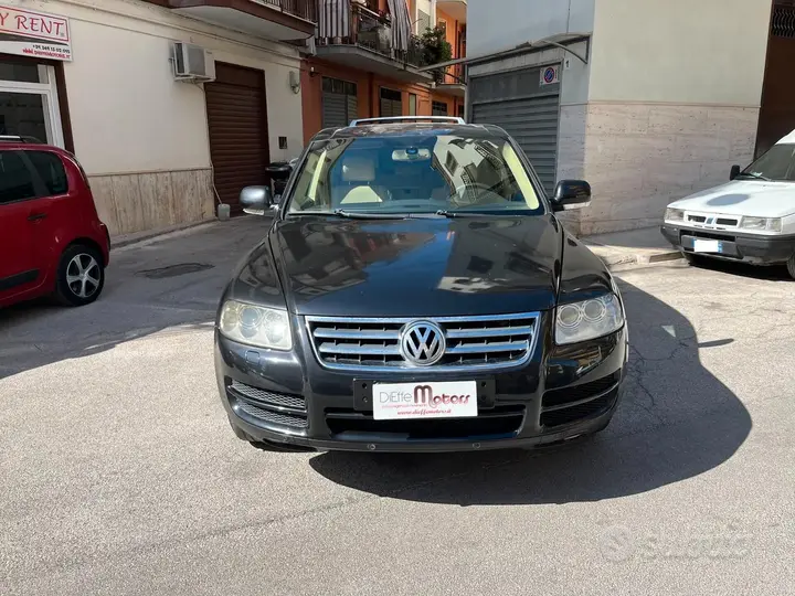 Volkswagen Touareg 2004 photo 2