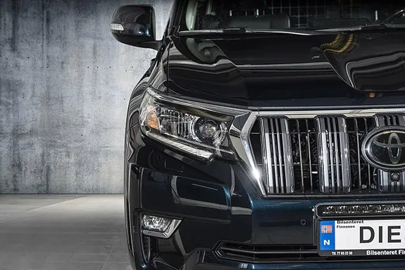 Toyota Land Cruiser 2023 photo 3