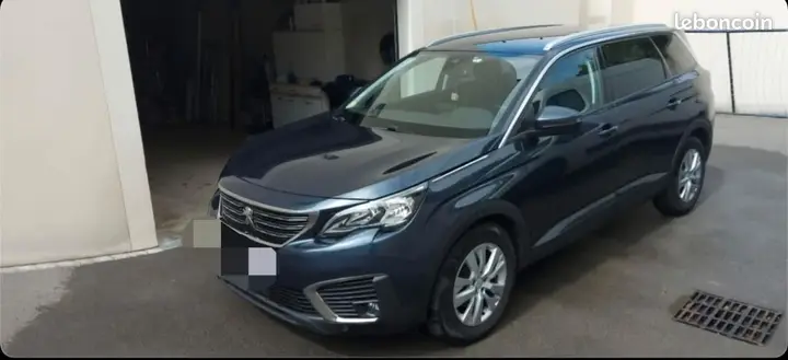 Peugeot 5008 2018 photo 2