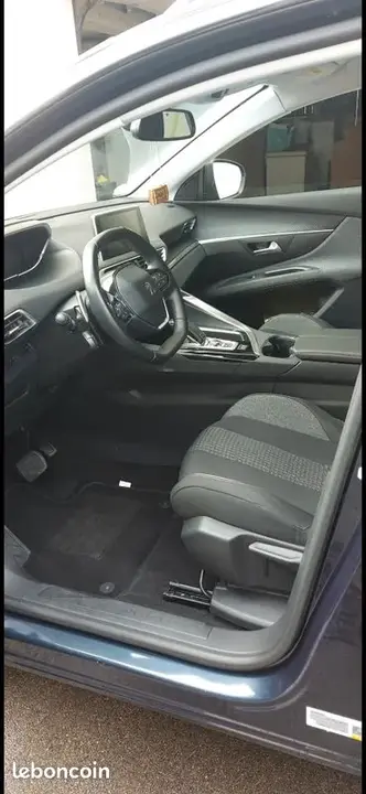 Peugeot 5008 2018 photo 3