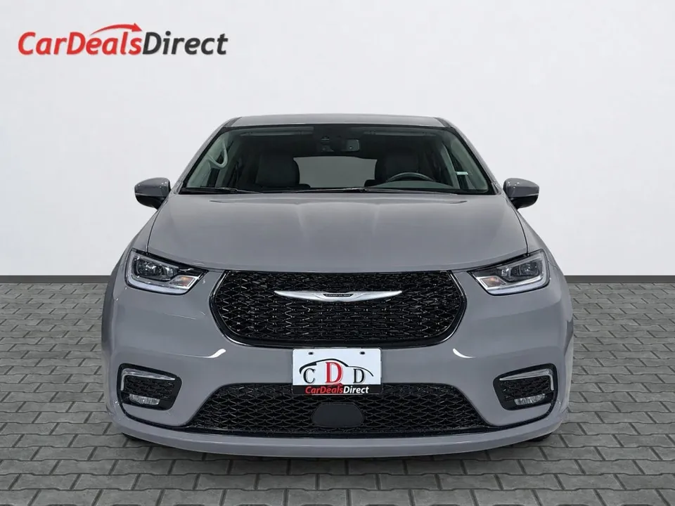 Chrysler Pacifica 2023 photo 2