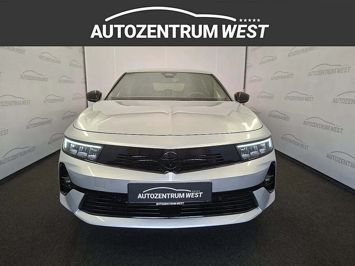 Opel Astra 2024 photo 3