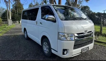 Toyota Hiace 2019 photo 2