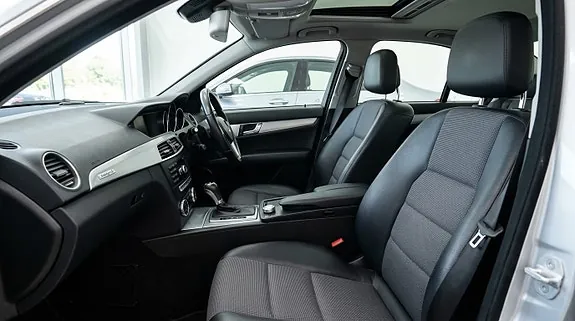 Mercedes-Benz C180 2011 photo 4