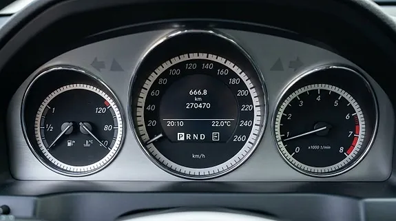 Mercedes-Benz C180 2011 photo 3