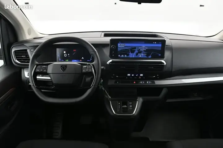 Peugeot Traveller 2026 photo 2