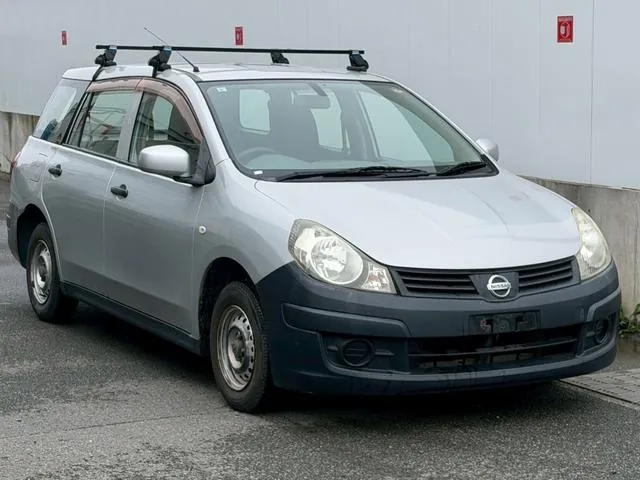 Nissan Ad 2012 photo 3