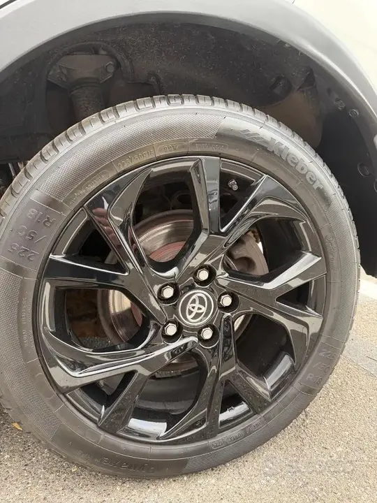 Toyota C-Hr 2017 photo 5