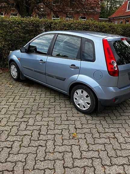 Ford Fiesta 2006 photo 3