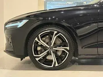 Volvo S60 2024 photo 3