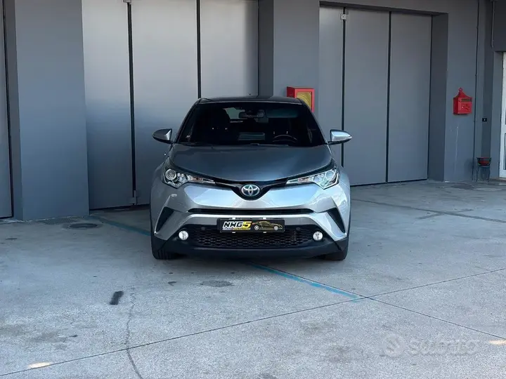 Toyota C-Hr 2018 photo 4