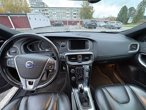 Volvo V40 2015 photo 5