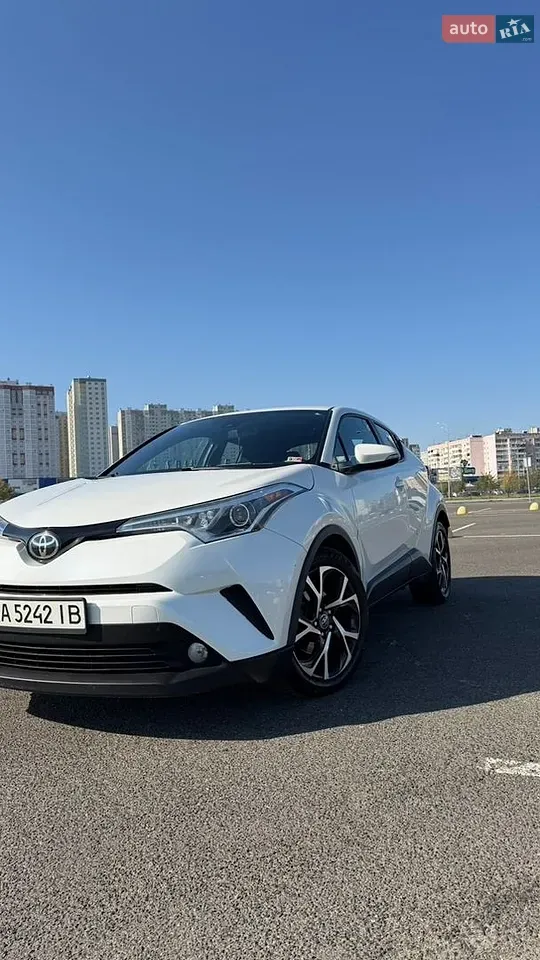 Toyota C-Hr 2017 photo 5