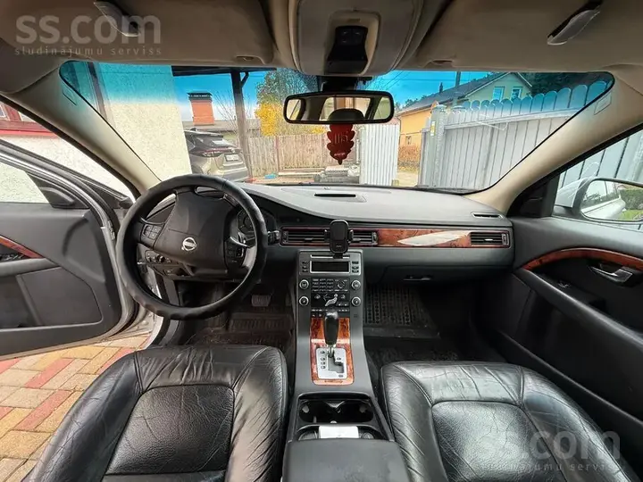 Volvo V70 2008 photo 3
