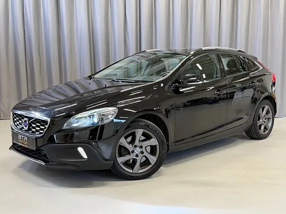 Volvo V40 Cross Country 2016 photo 2